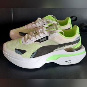 Puma Sneakers